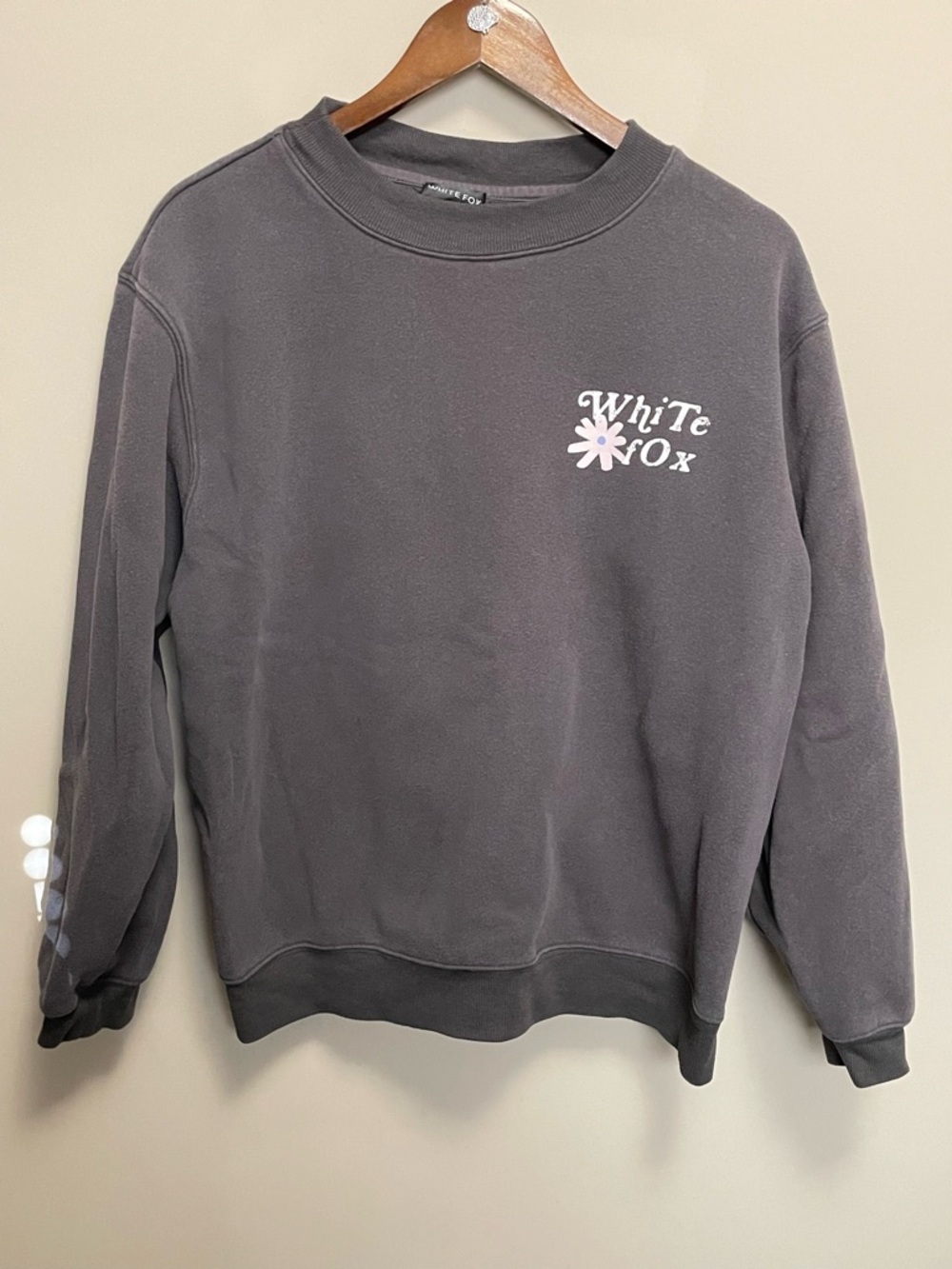 White Fox Grey Trust The Timing Of Your Life Crewneck Sweatshirt Women’s S/M